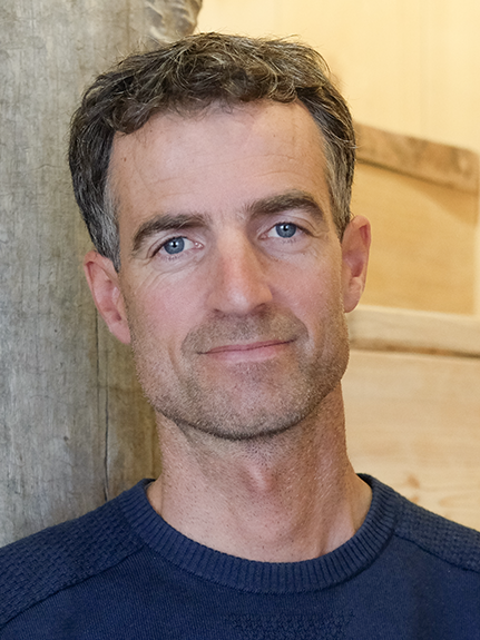 Professor Tobias Luthe