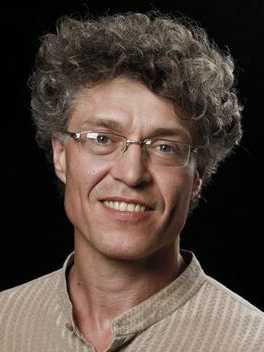Dr Arnaud Evrard